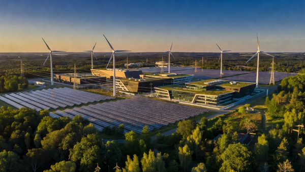 Record $2.3 Trillion Invested in the Energy Transition: What It Means for Green Tech in 2025