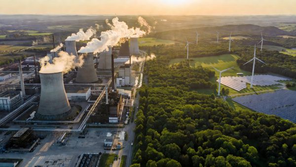 EU's 90% Emissions Target by 2040: A Bold Climate Commitment Under Corporate Pressure